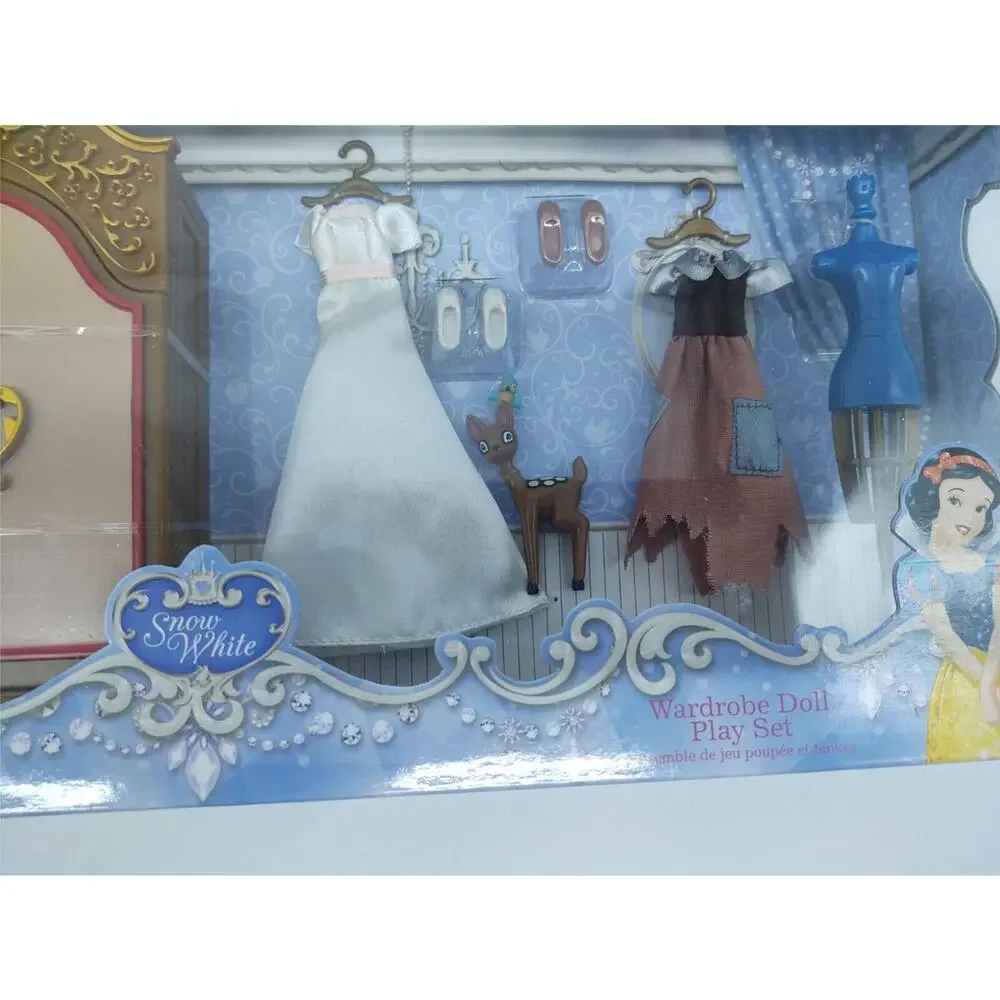 Disney - Snow White Wardrobe Doll Play Set